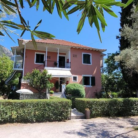 Villa Petros 니드리 외부 사진