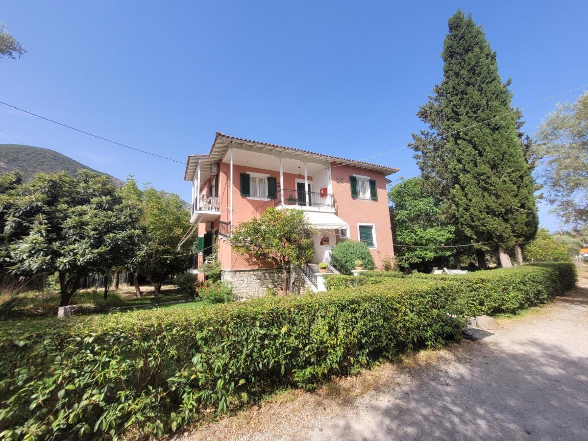 Villa Petros 니드리 외부 사진