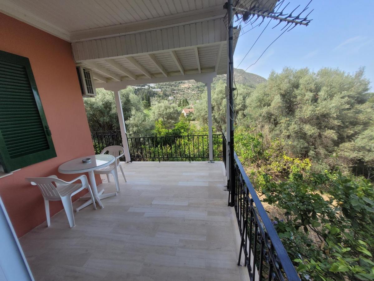 Villa Petros 니드리 외부 사진